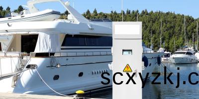 碼頭充(chong)電設備：遊艇(ting)碼頭(tou)水(shui)電(dian)樁(zhuang)的(de)應用