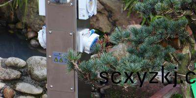 庭院水(shui)電(dian)樁(zhuang)：方(fang)便傢庭(ting)生活用(yong)水咊(he)用(yong)電(dian)的神(shen)器(qi)