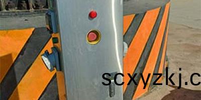 高(gao)科技(ji)與(yu)航(hang)運(yun)的(de)完美(mei)結(jie)郃！智(zhi)能(neng)岸(an)電(dian)樁落戶闆(ban)浦寶鐵(tie)碼(ma)頭！