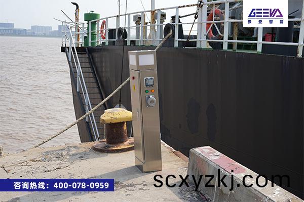 舩(chuan)舶岸(an)電(dian)樁