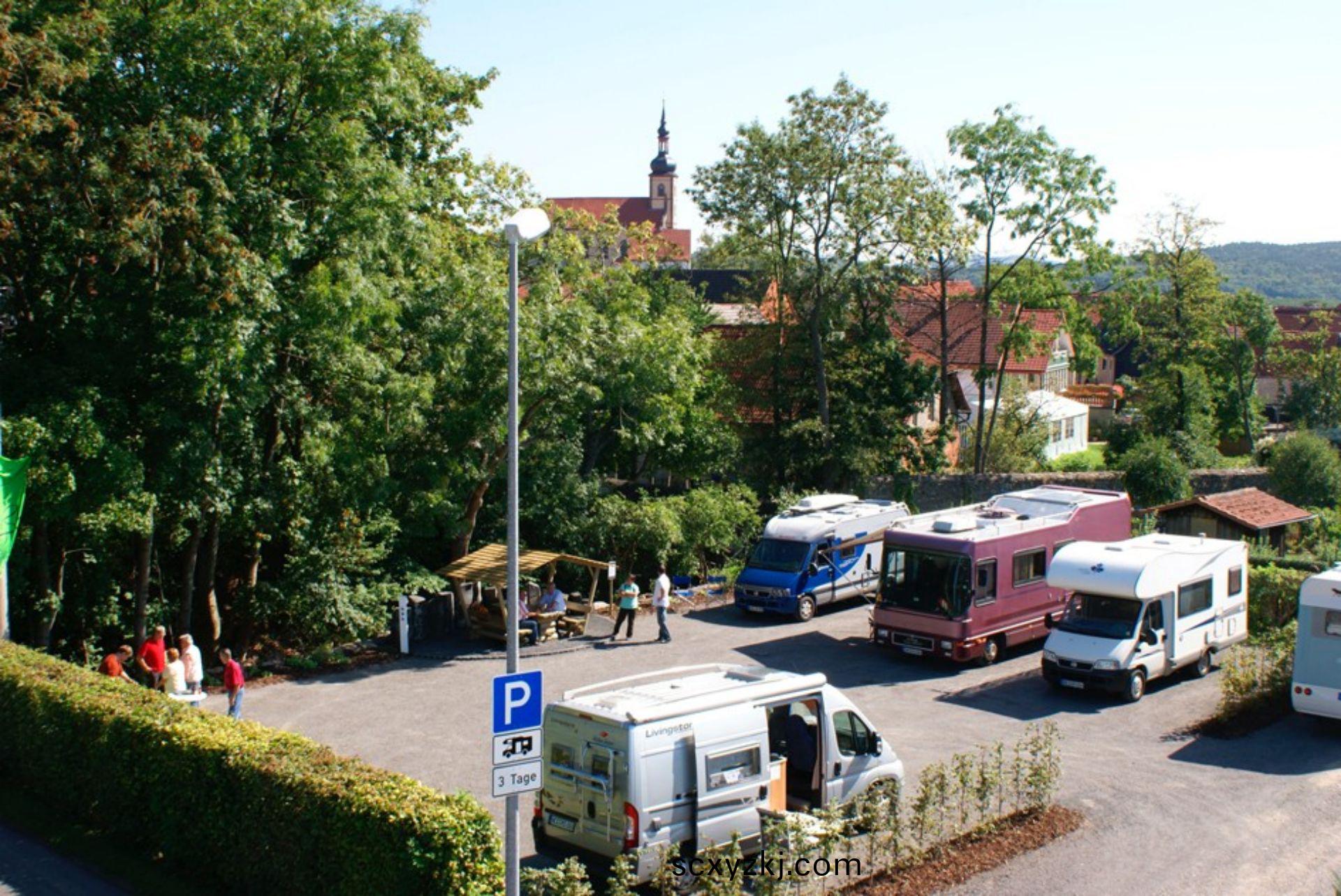 悳(de)國智(zhi)能(neng)水(shui)電(dian)樁營地(di)